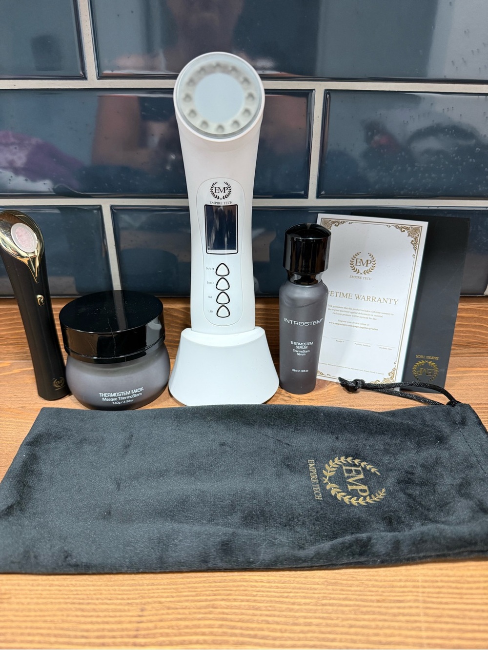 Empire Tech Signature Pro Photo-therapy, derma jade eye solution, serum, mask